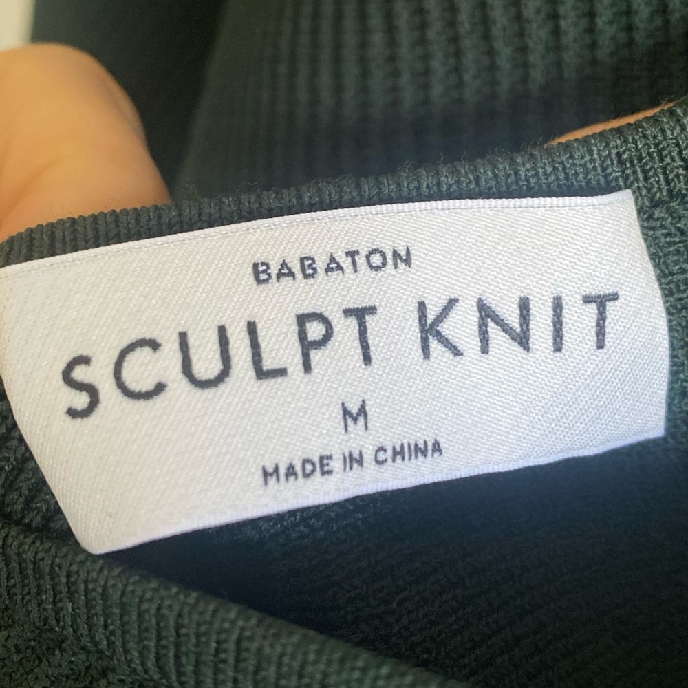 New Aritzia Babaton Sculpt Knit Scouted Longsleeve Tight open-back knit top - Picture 10 of 13